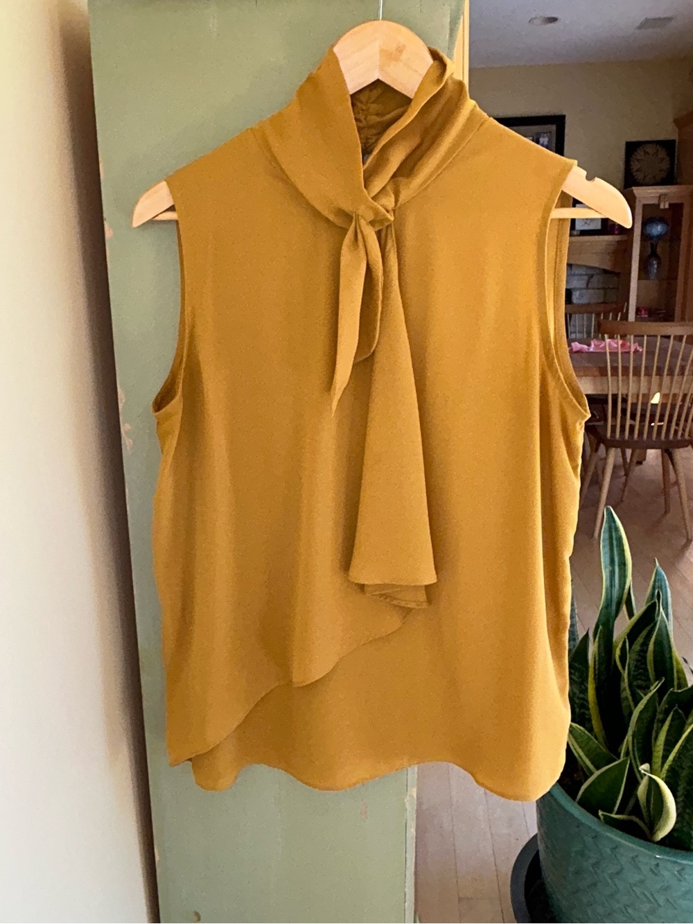 Molly Bracken Sleeveless Tie-Neck Blouse - Mustard Yellow Size Medium